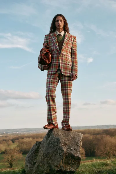 Look 9